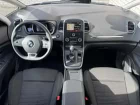 Renault Grand Scénic (2023) thumbnail 3