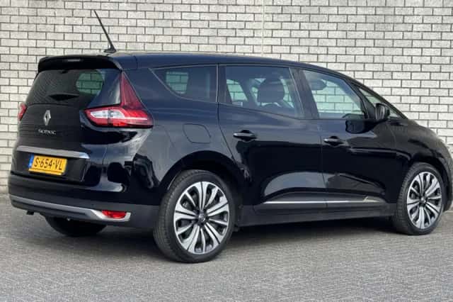 Renault Grand Scénic (2023) thumbnail 2