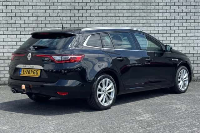 Renault Mégane (2019) thumbnail 2