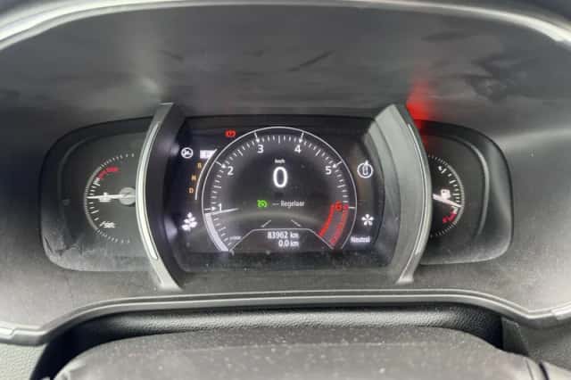 Renault Mégane (2019) thumbnail 4