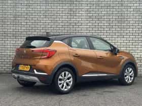 Renault Captur (2020) thumbnail 2
