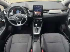 Renault Captur (2020) thumbnail 3
