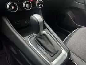 Renault Captur (2020) thumbnail 21