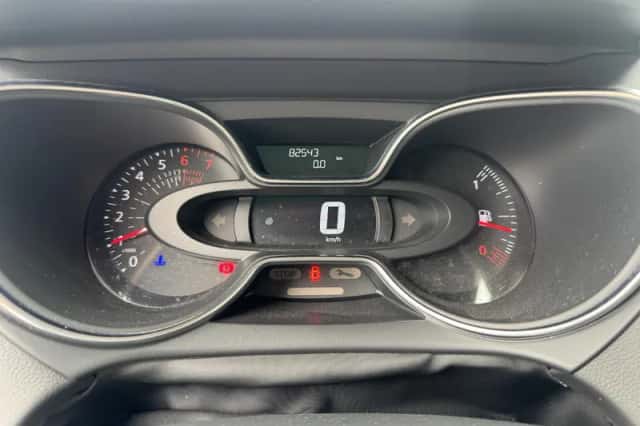 Renault Captur (2017) thumbnail 4