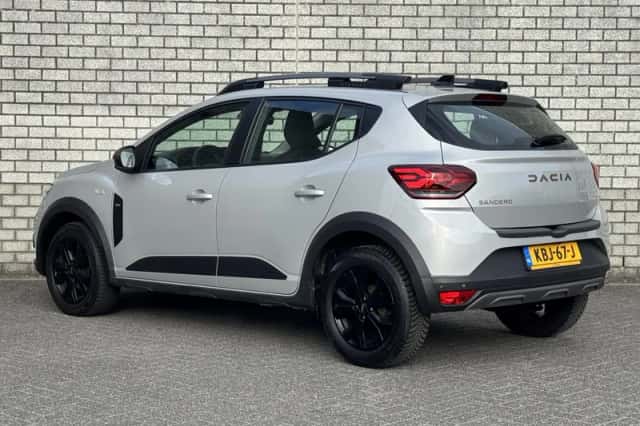 Dacia Sandero Stepway (2024) thumbnail 5