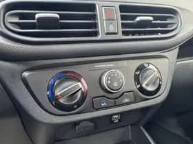 Hyundai i10 (2023) thumbnail 14