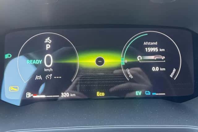 Renault Captur (2025) thumbnail 4
