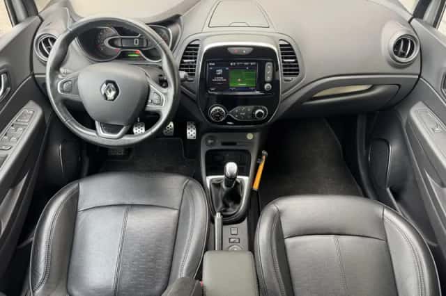 Renault Captur (2018) thumbnail 3