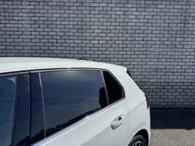 Volkswagen Golf (2022) thumbnail 13