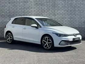 Volkswagen Golf (2022) thumbnail 4