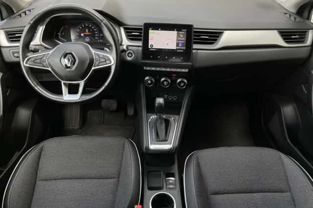 Renault Captur (2021) thumbnail 3