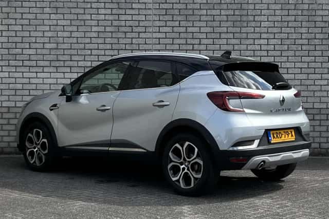 Renault Captur (2021) thumbnail 6