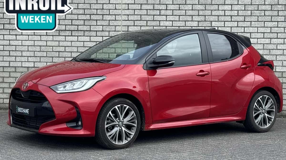 Toyota Yaris (2024) — foto 1