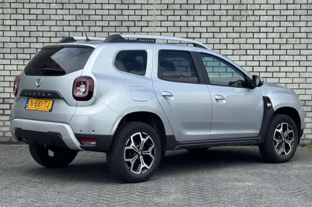 Dacia Duster (2022) thumbnail 2