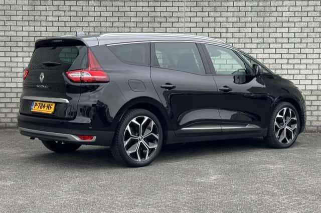 Renault Grand Scénic (2021) thumbnail 2
