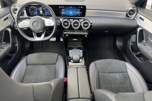 Mercedes-Benz CLA-Klasse (2023) thumbnail 3