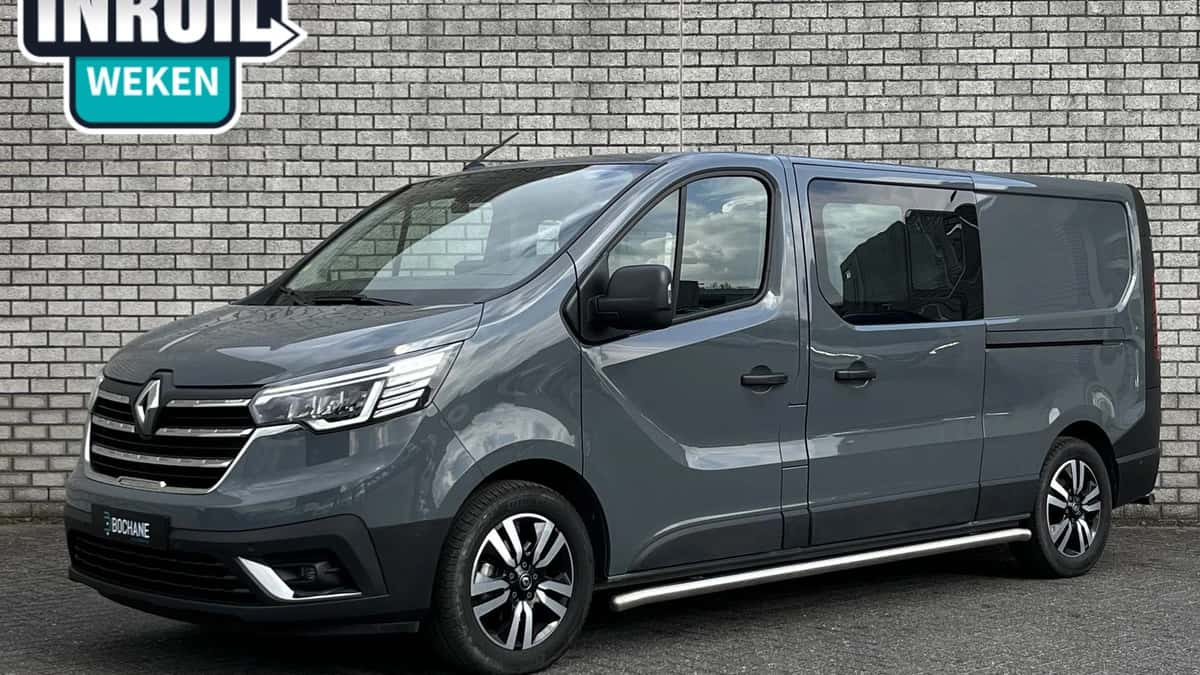 Renault Trafic (2023) — foto 1
