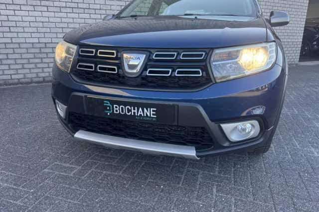 Dacia Sandero (2019) thumbnail 3