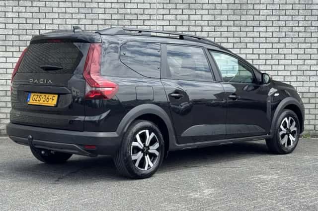 Dacia Jogger (2024) thumbnail 2