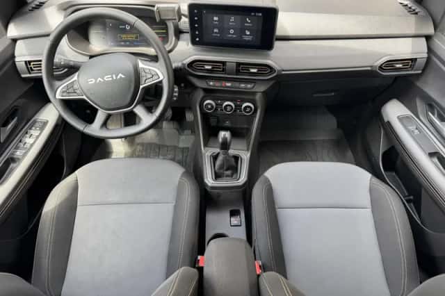 Dacia Jogger (2024) thumbnail 3