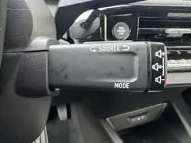Renault Clio thumbnail 30