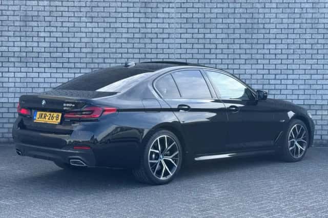 BMW 5-Serie (2023) thumbnail 2