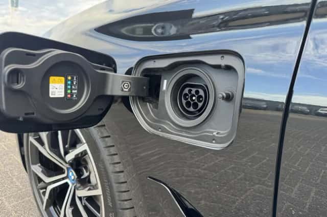 BMW 5-Serie (2023) thumbnail 3