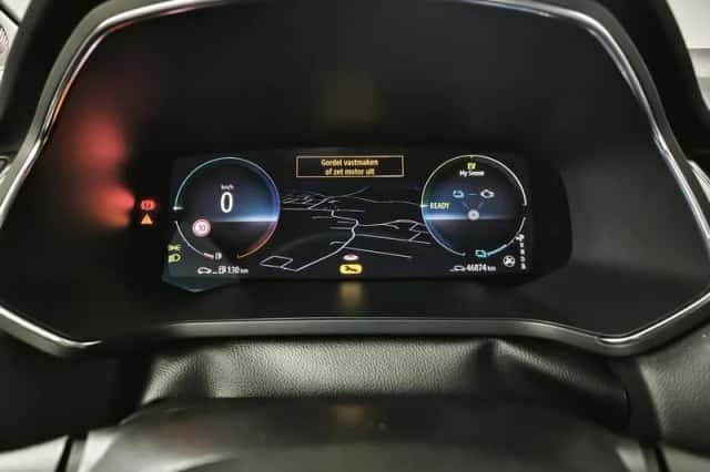 Renault Captur (2023) thumbnail 4