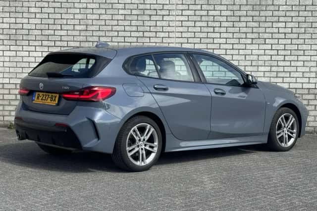 BMW 1-Serie (2022) thumbnail 2