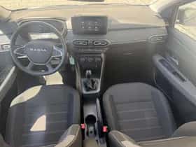 Dacia Sandero (2025) thumbnail 3