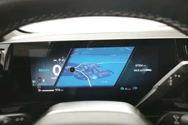 Renault Austral (2024) thumbnail 4