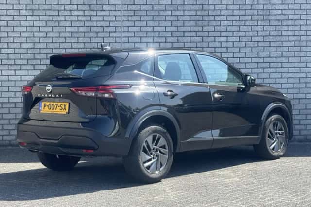 Nissan Qashqai (2022) thumbnail 2