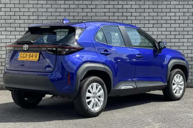 Toyota Yaris Cross (2024) thumbnail 2