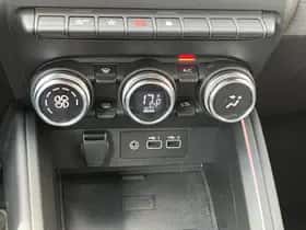 Renault Clio (2024) thumbnail 13