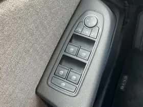 Renault Clio (2024) thumbnail 19
