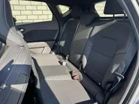 Renault Captur (2025) thumbnail 8