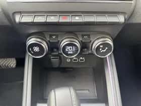Renault Clio (2024) thumbnail 13