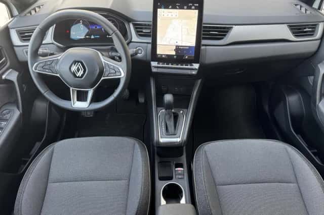 Renault Captur (2025) thumbnail 3