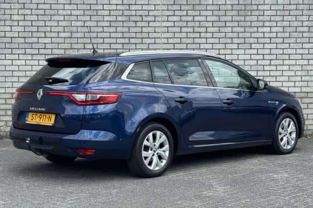 Renault Mégane (2018) thumbnail 2