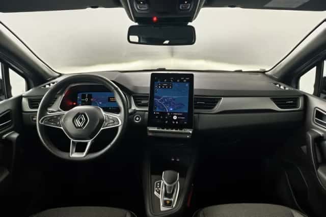 Renault Captur (2024) thumbnail 3
