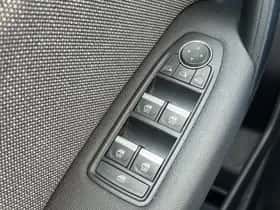 Renault Captur (2024) thumbnail 19