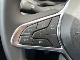 Renault Captur (2024) thumbnail 21