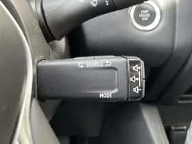 Renault Captur (2024) thumbnail 23