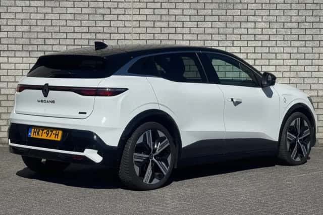 Renault Mégane E-Tech (2025) thumbnail 2
