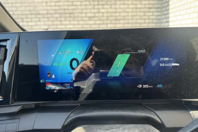Renault Mégane E-Tech (2025) thumbnail 4