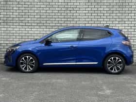 Renault Clio (2024) thumbnail 23