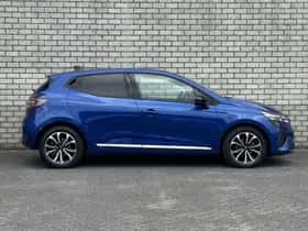 Renault Clio (2024) thumbnail 24