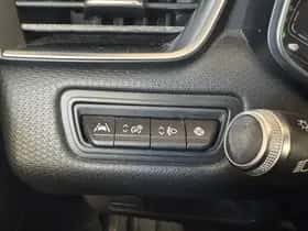 Renault Clio (2019) thumbnail 24
