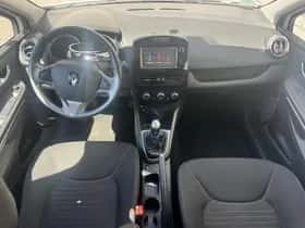 Renault Clio (2016) thumbnail 3