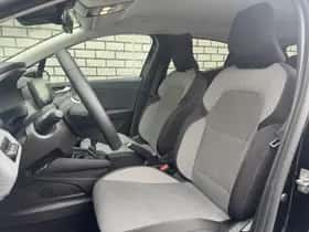 Renault Clio (2024) thumbnail 7